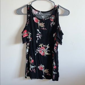 Open Shoulder Floral Top🌺